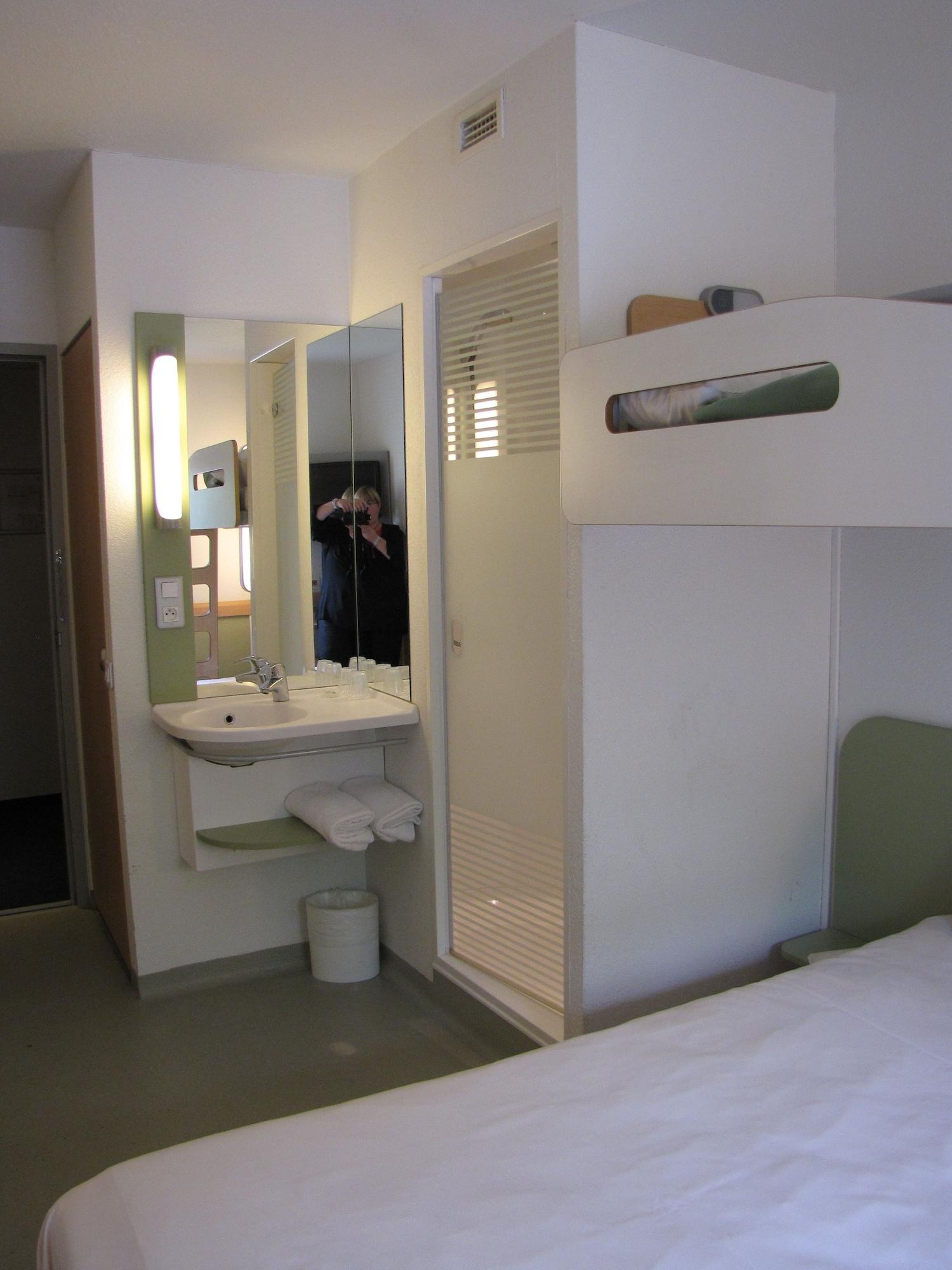 B&B Hotel Liege Rocourt Exterior photo